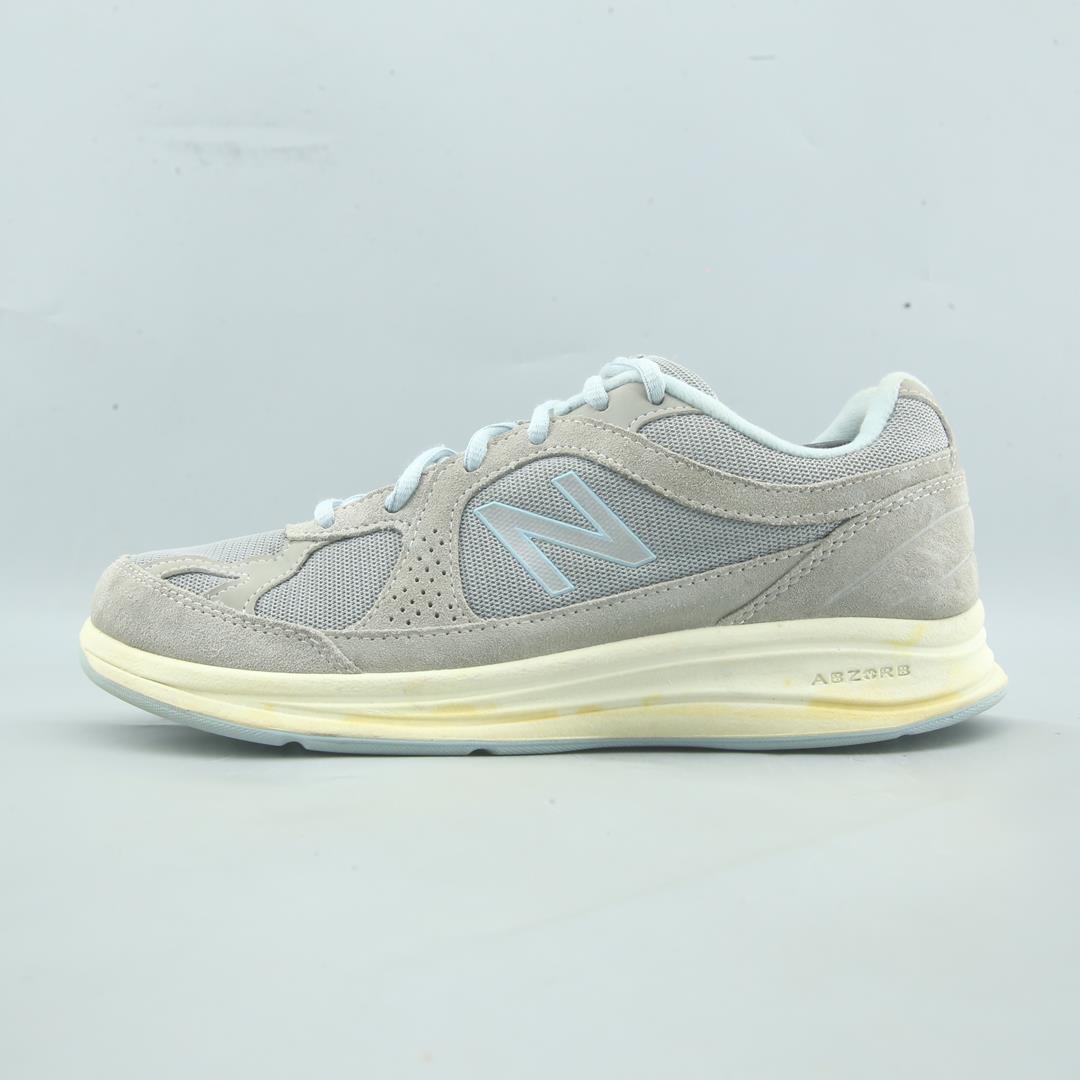 NEW BALANCE  877V1