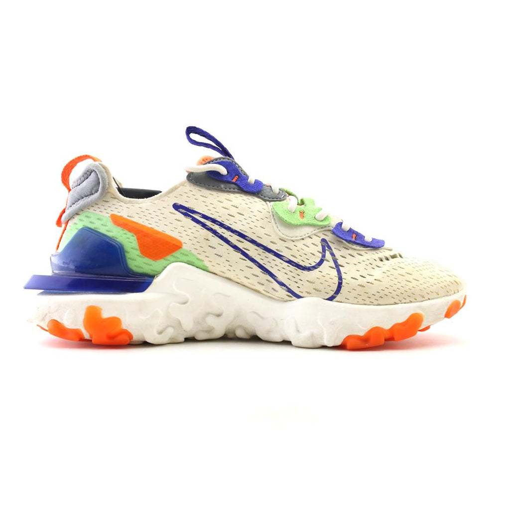 NIKE REACT VISION