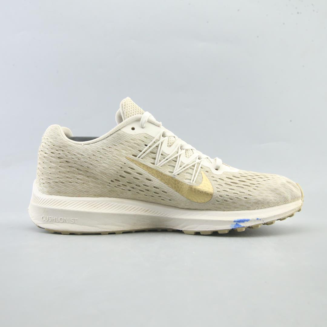 NIKE AIR ZOOM WINFLO 5