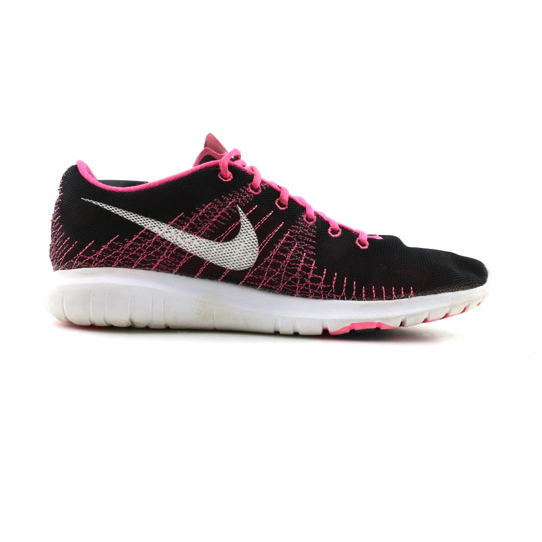 NIKE FLEX FURY