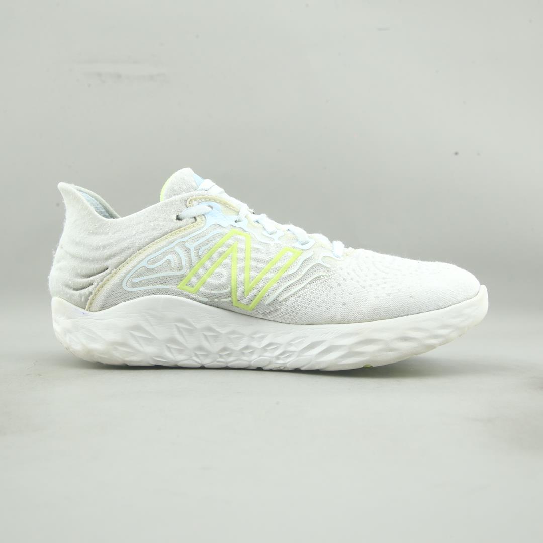 NEW BALANCE  FRESH FOAM BEACON V3