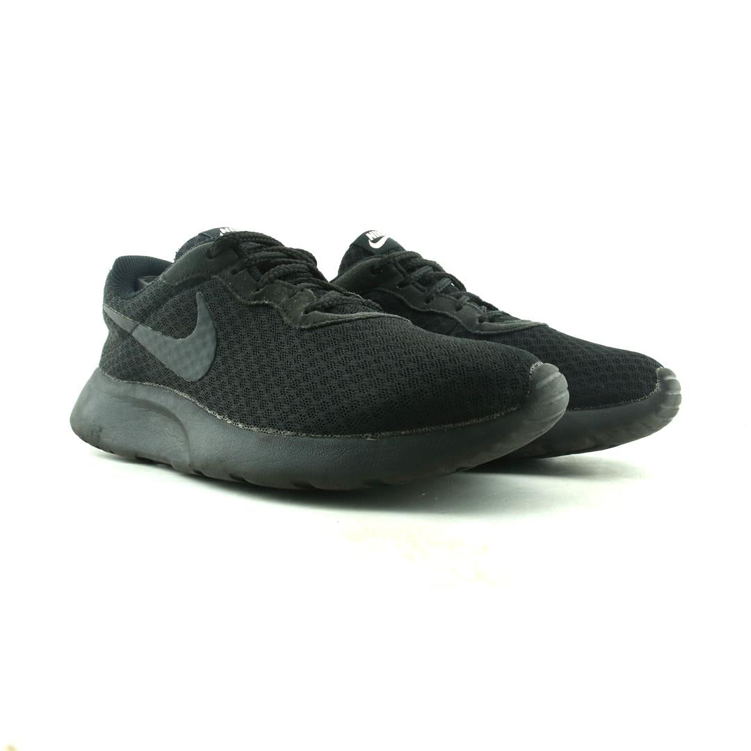 NIKE TANJUN