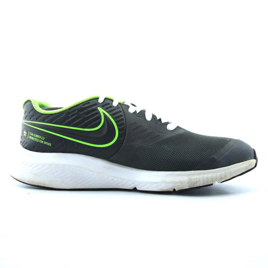 NIKE STAR RUNNER