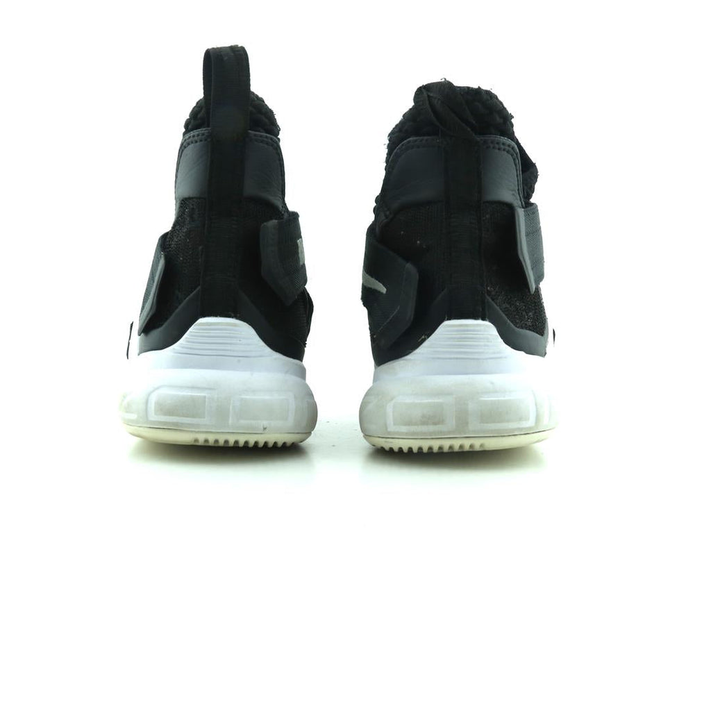 NIKE  LEBRON SOLDIER 12