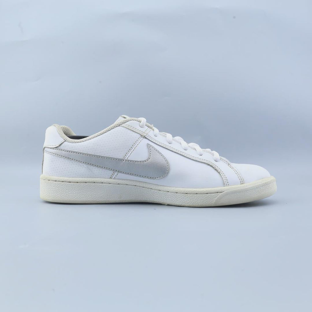 NIKE COURT ROYALE