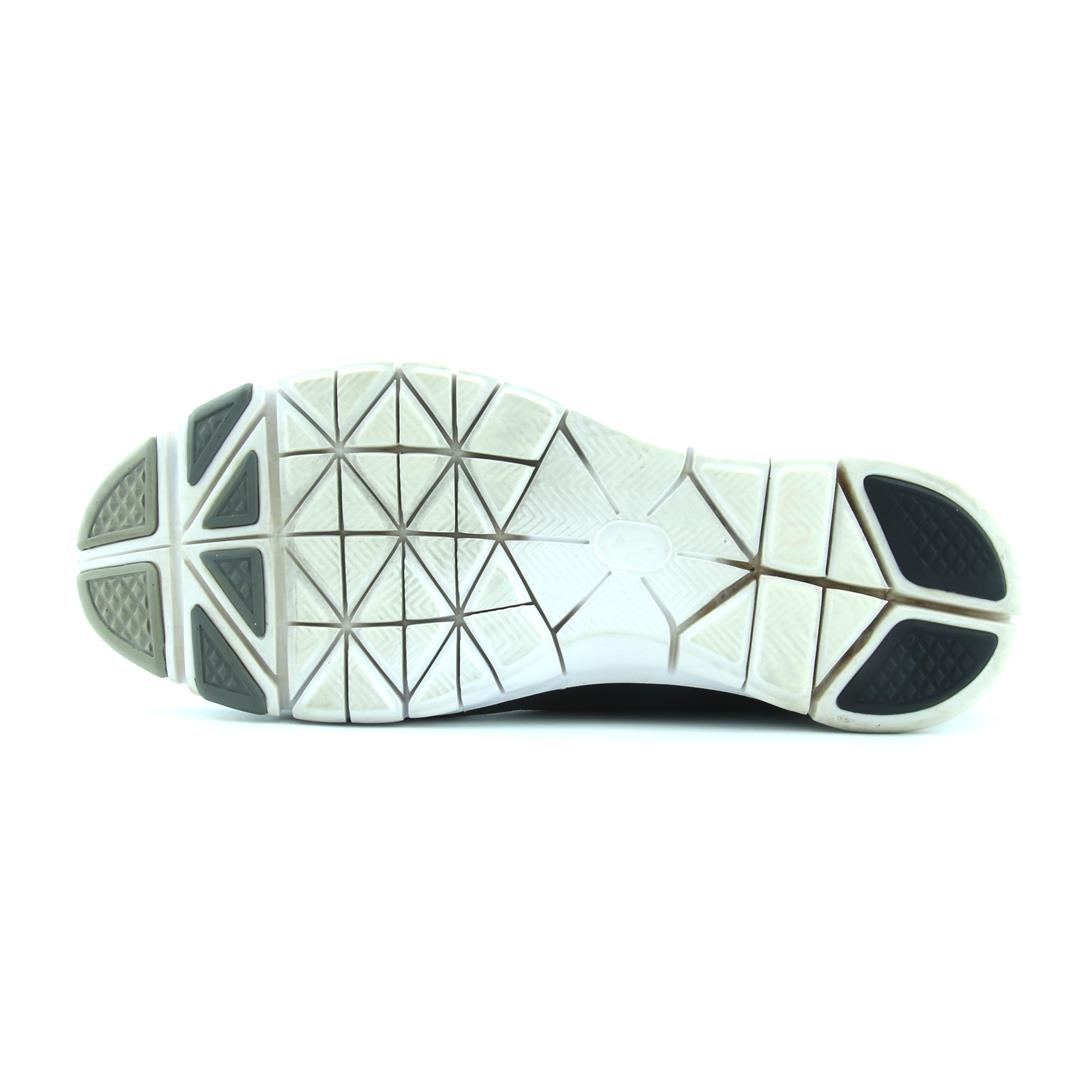 NIKE FREE TR FIT 4