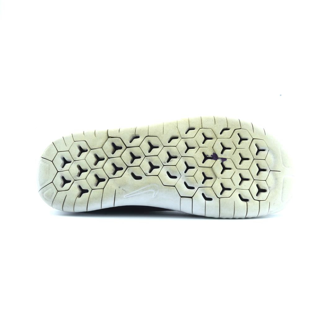 NIKE FREE RN