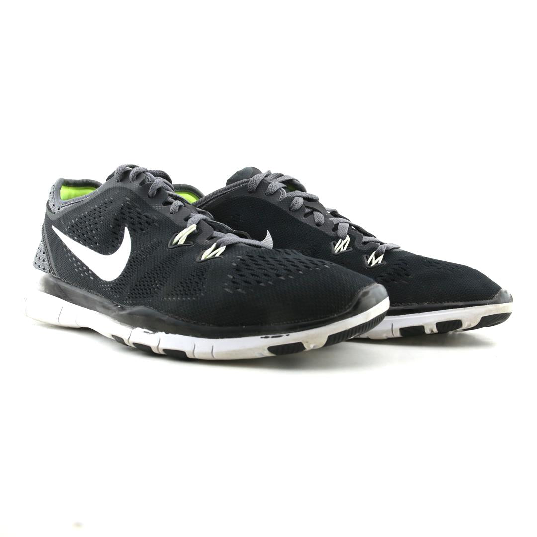NIKE FREE TR FIT 5