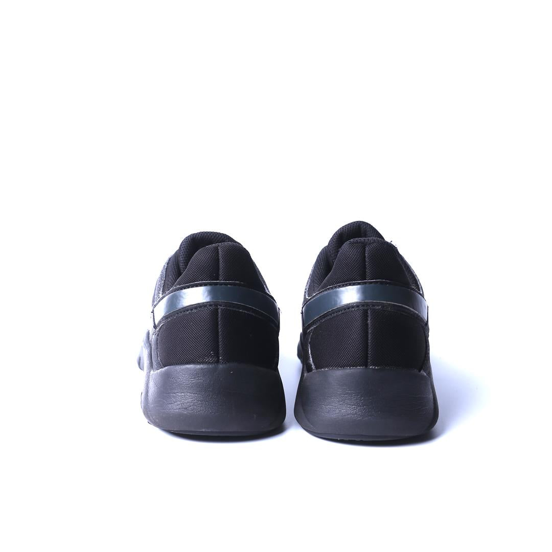 NIKE LEGEND ESSENTIAL 2