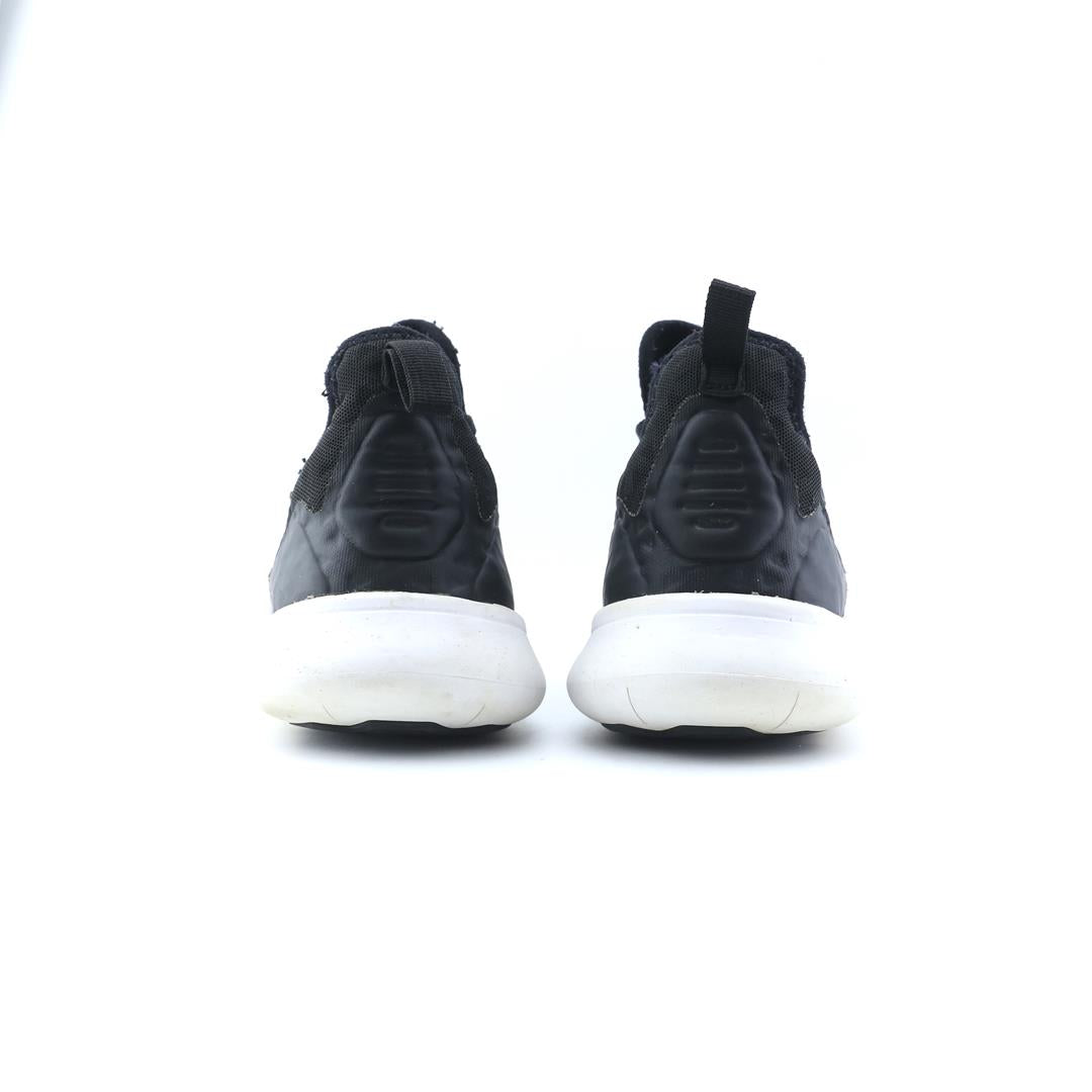 NIKE FREE TR 8