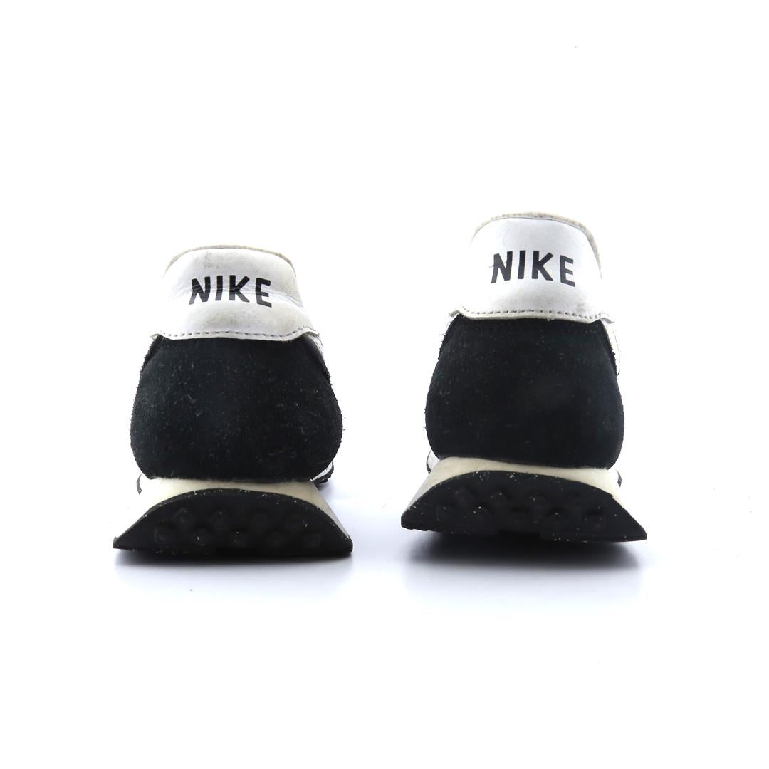 NIKE  WAFFLE TRAINER 2