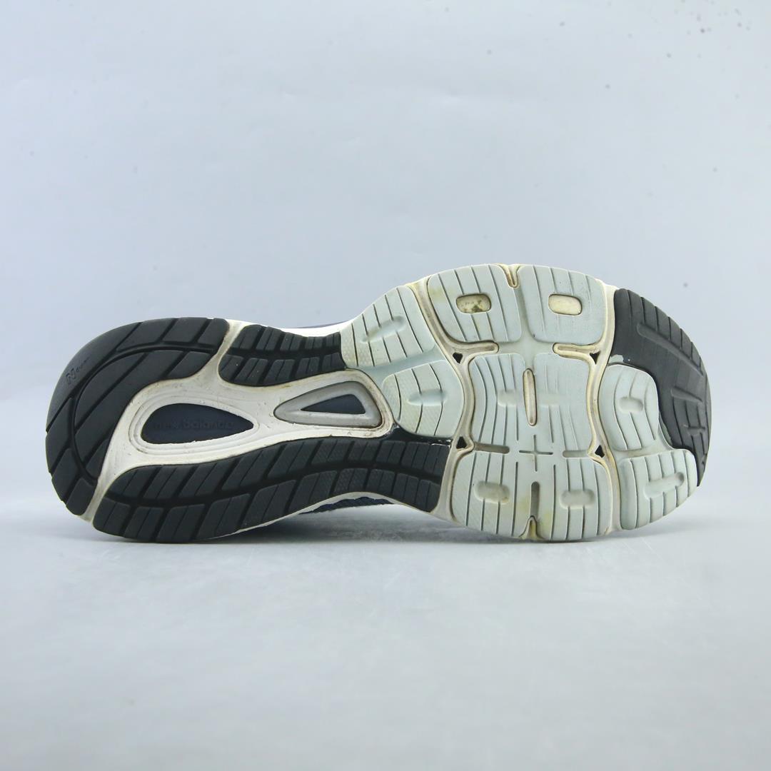 NEW BALANCE 880V9