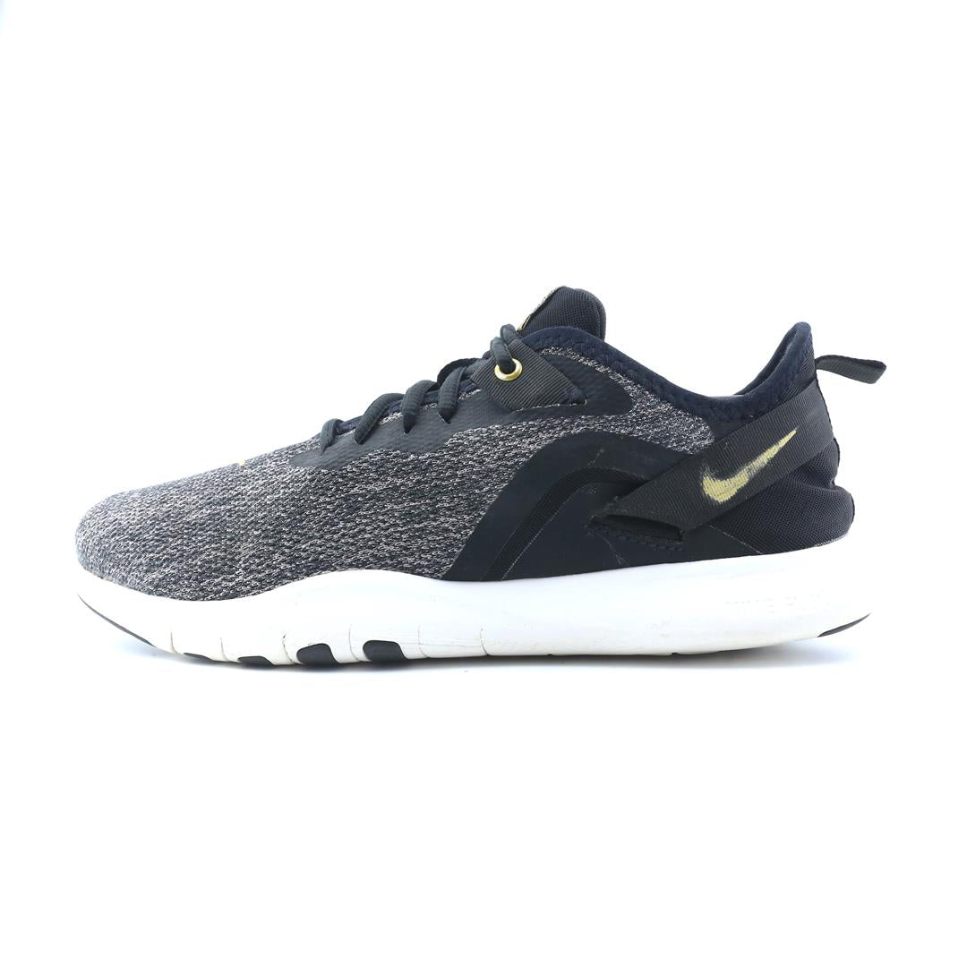 NIKE  FLEX TR9