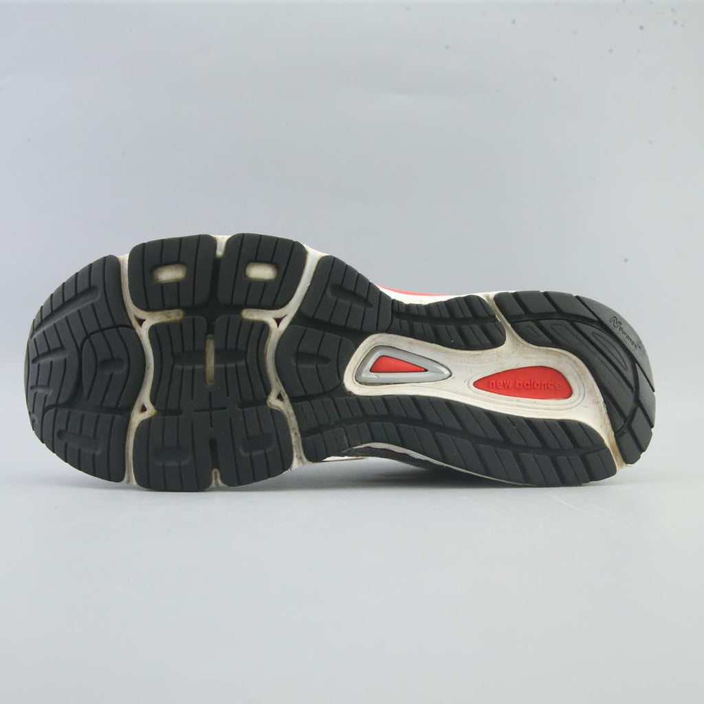 NEW BALANCE 880 V9