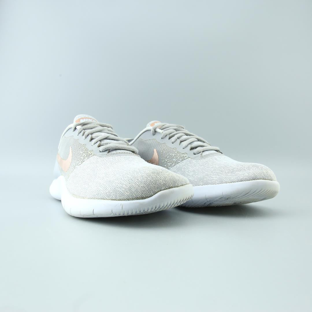 NIKE  FLEX CONTACT