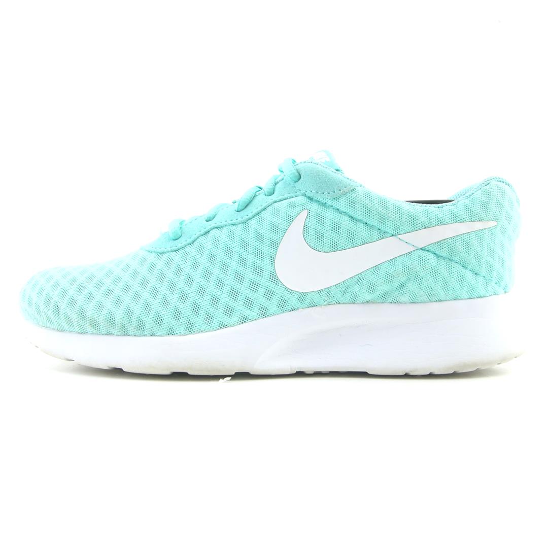 NIKE TANJUN