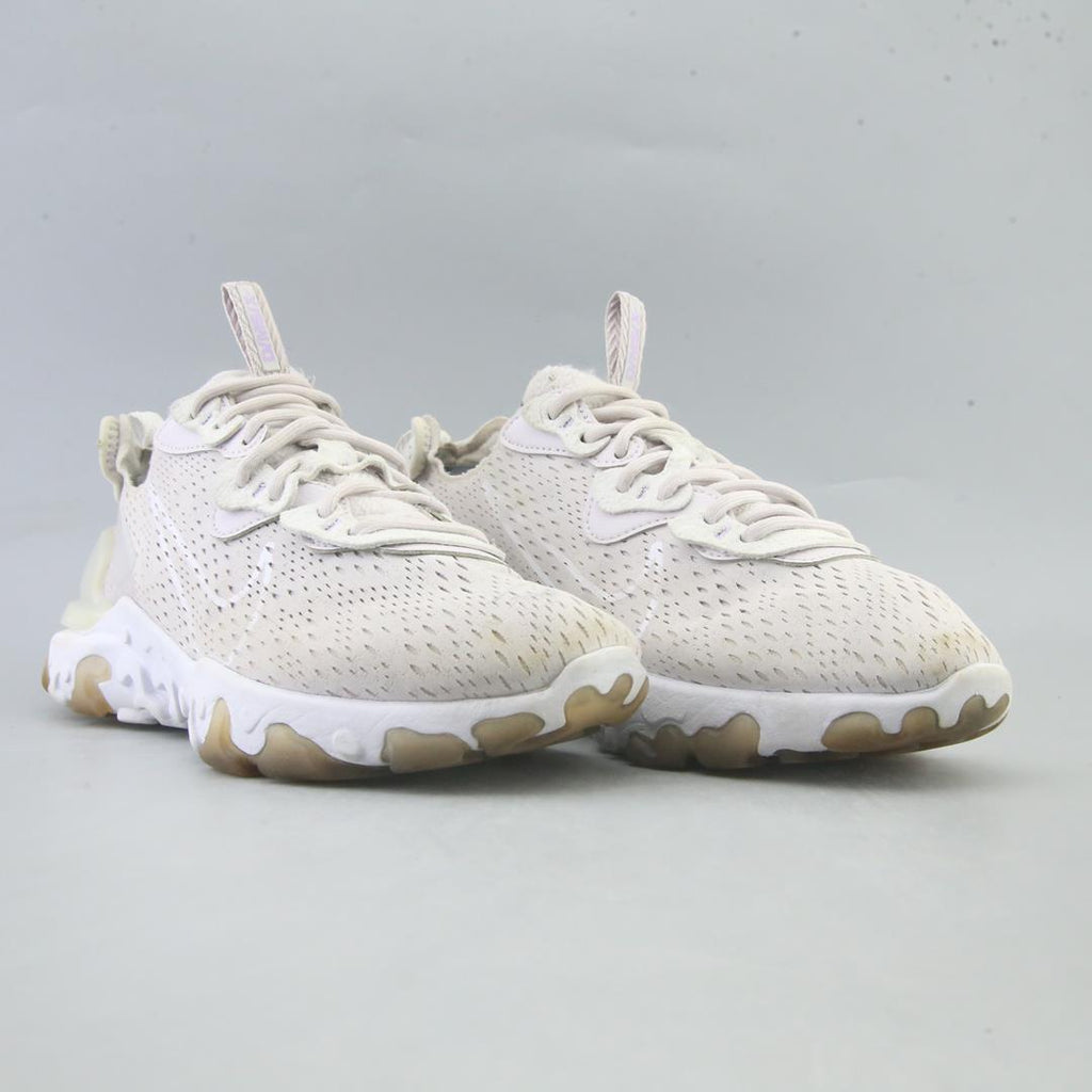 NIKE REACT VISION