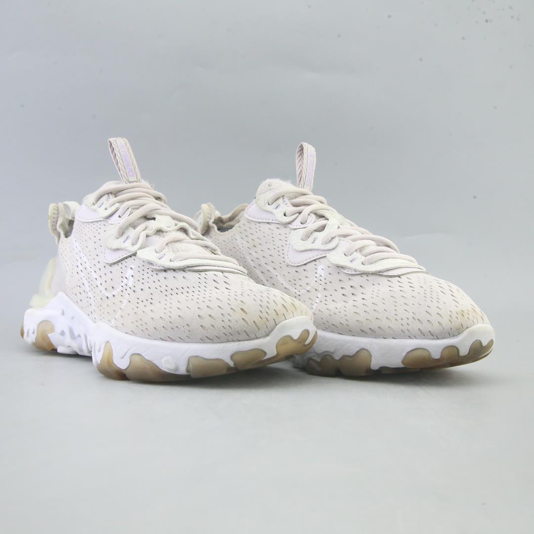 NIKE REACT VISION