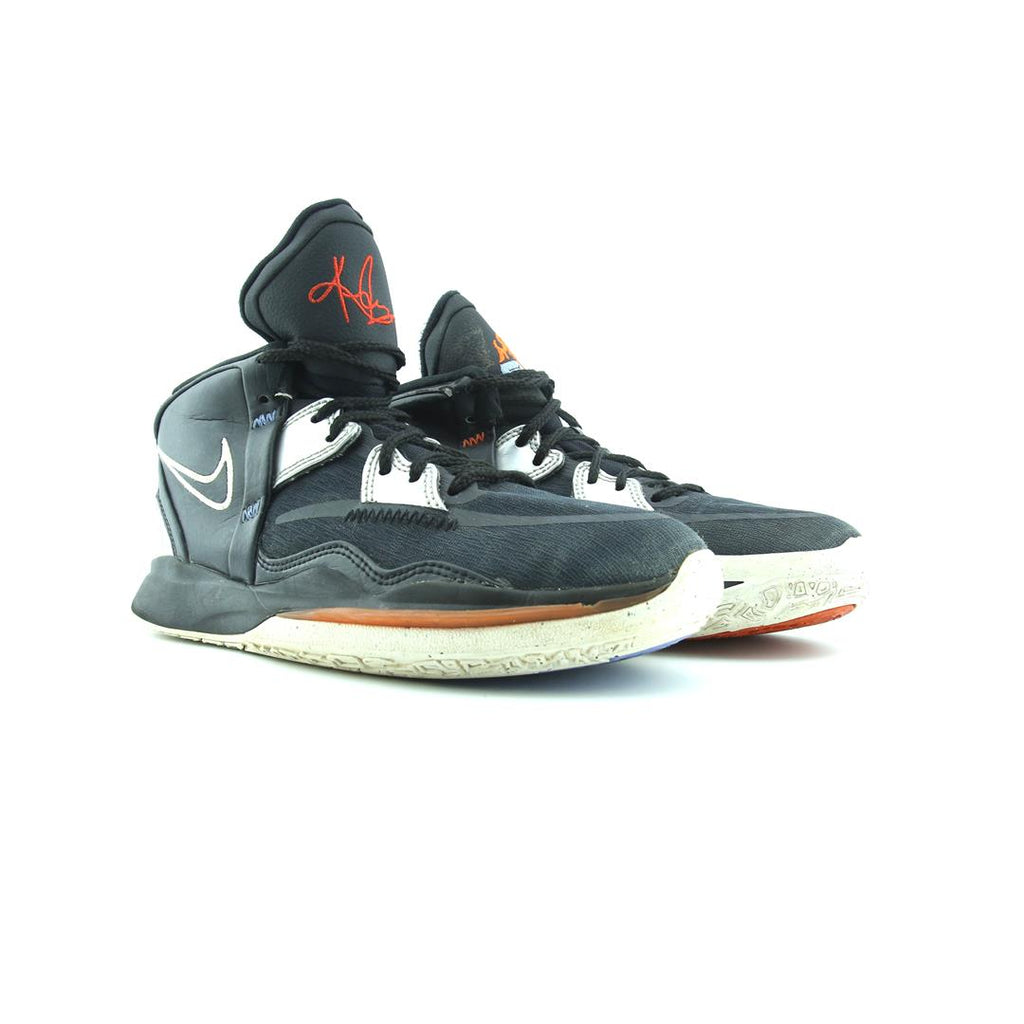 NIKE KYRIE INFINITY