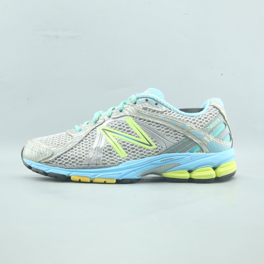 NEW BALANCE 780V3