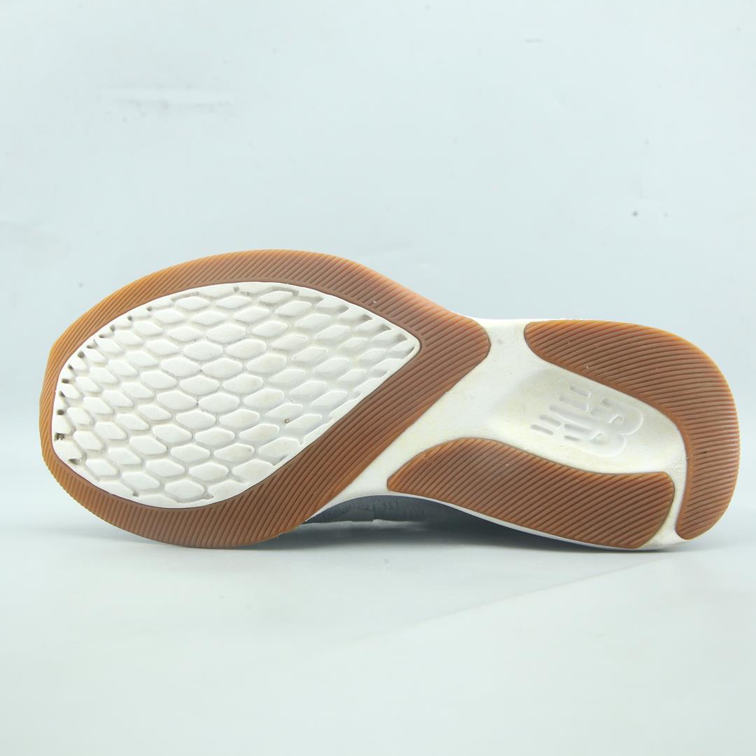 NEW BALANCE  DYNASOFT PESU V1