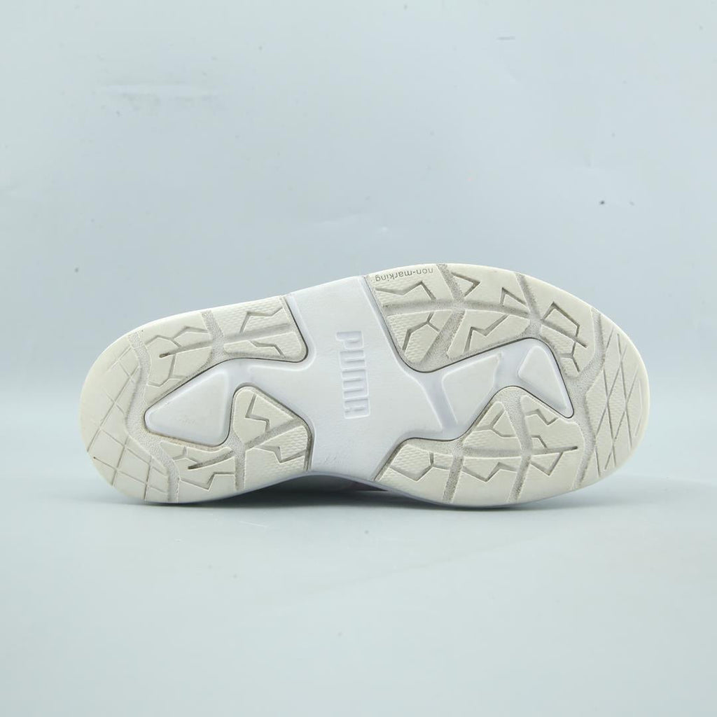 PUMA  EVOLVE COURT V