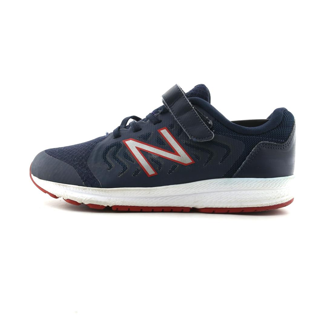 NEW BALANCE 519V2