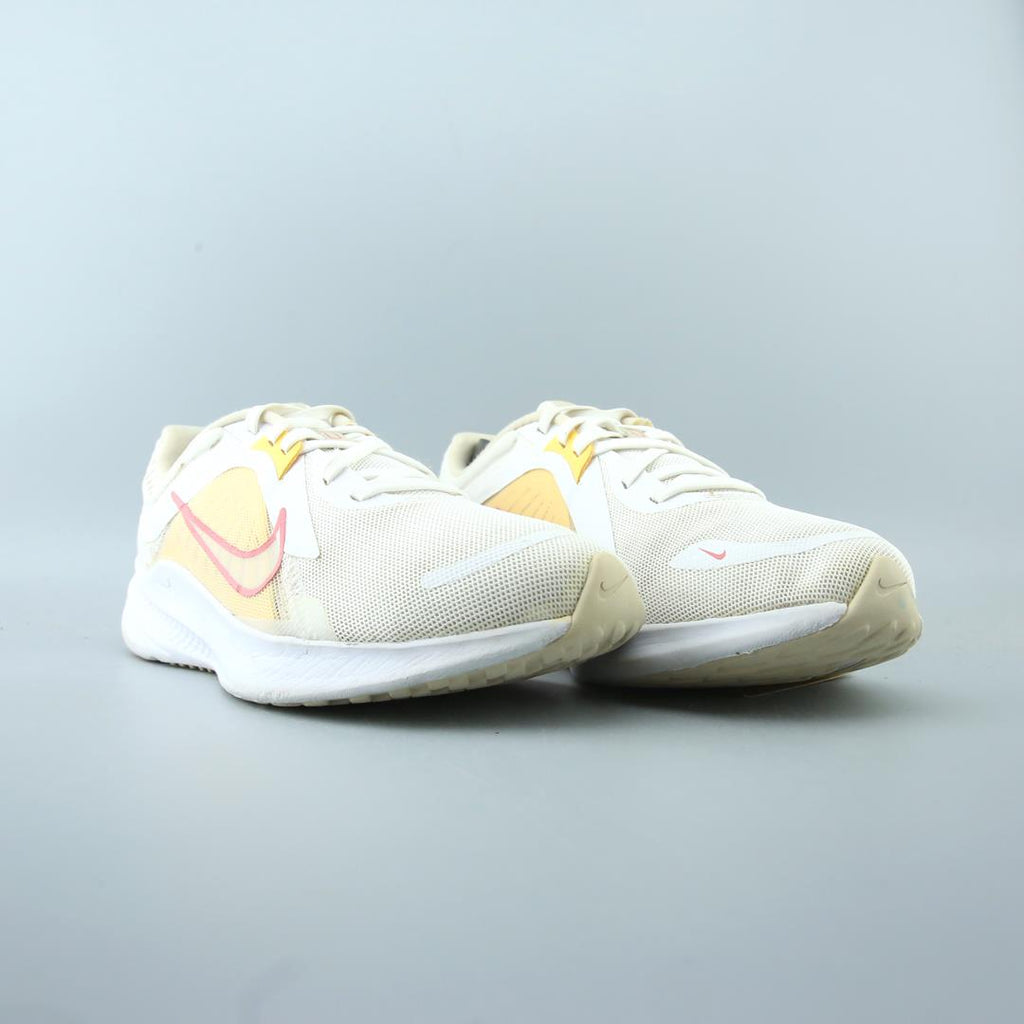 NIKE QUEST 5
