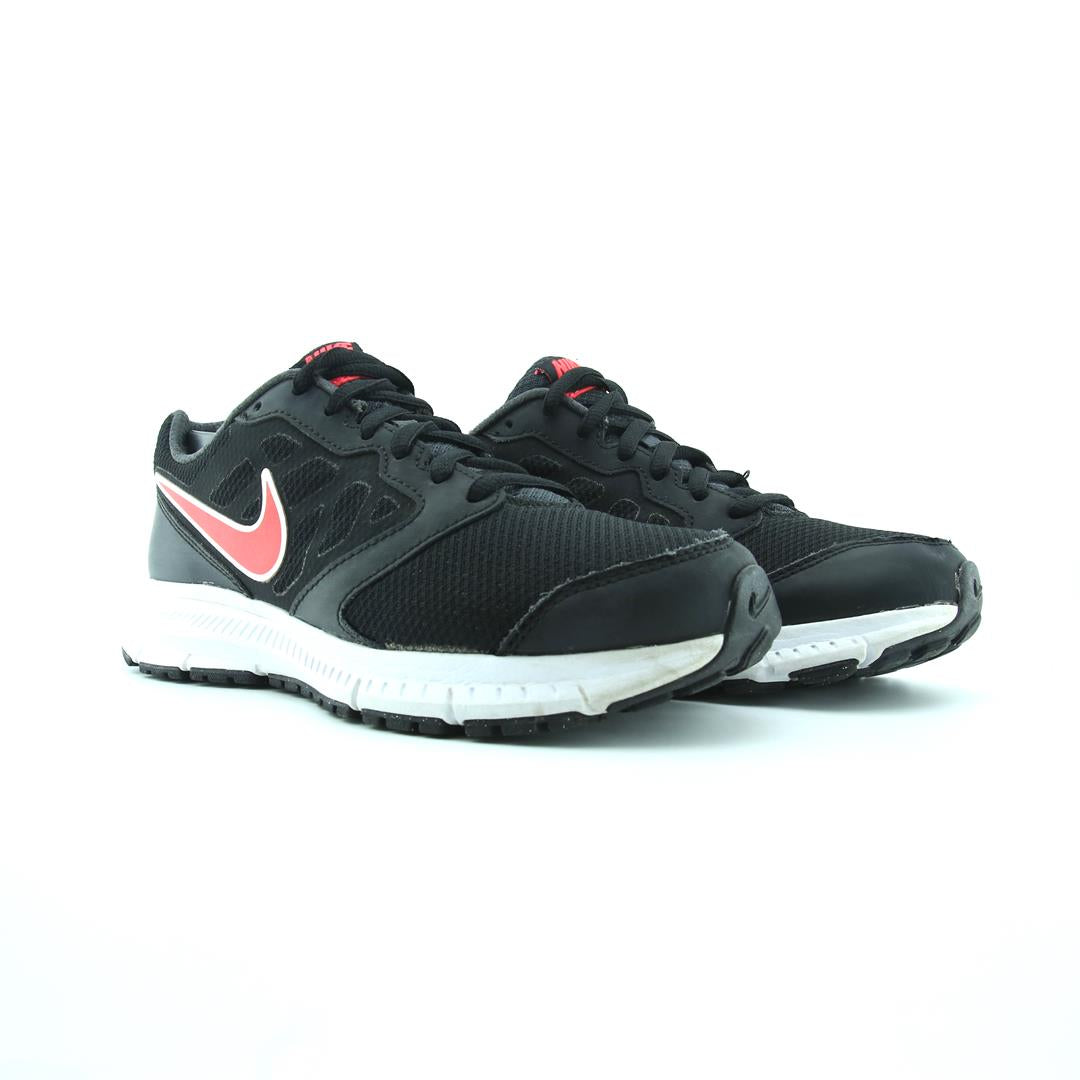 NIKE  DOWNSHIFTER 6