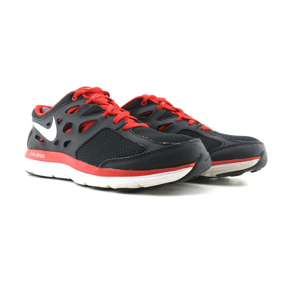 NIKE DUAL FUSION LITE