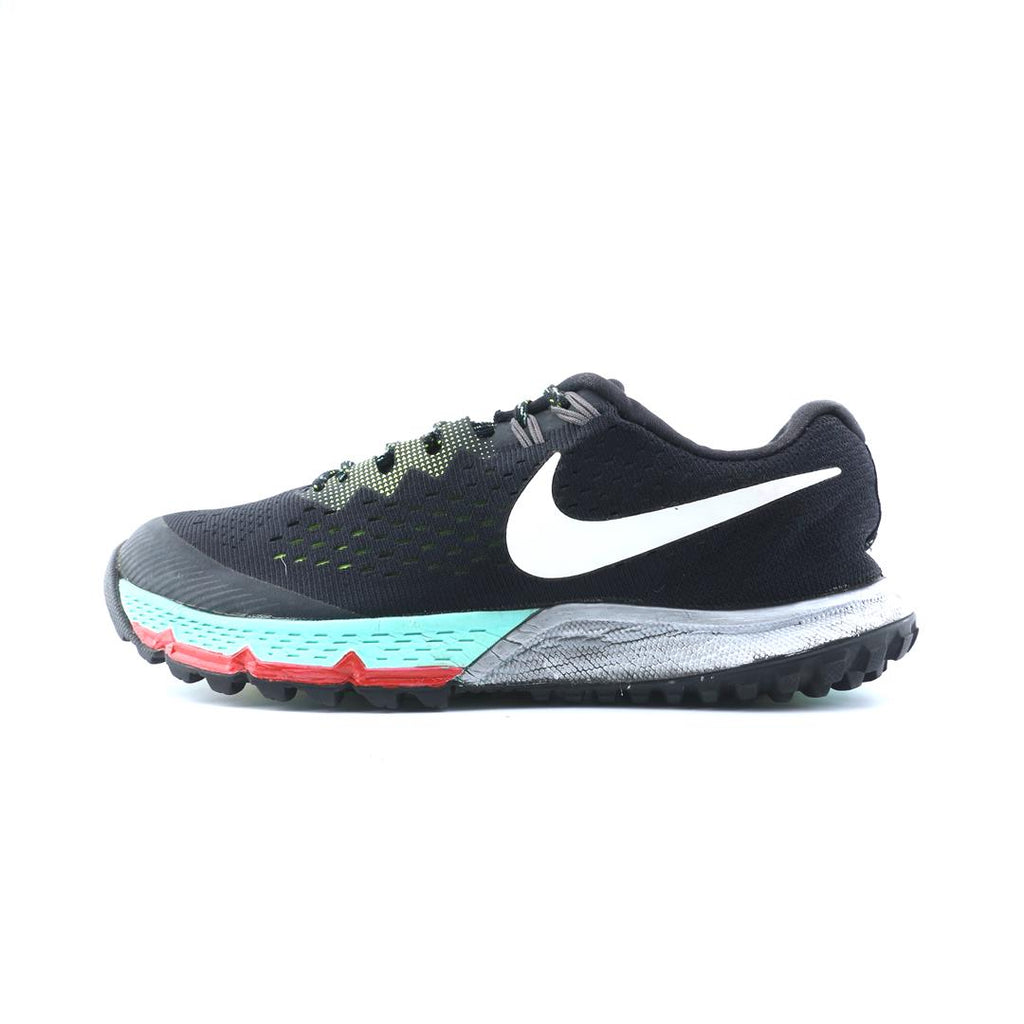 NIKE TERRA KIGER 4