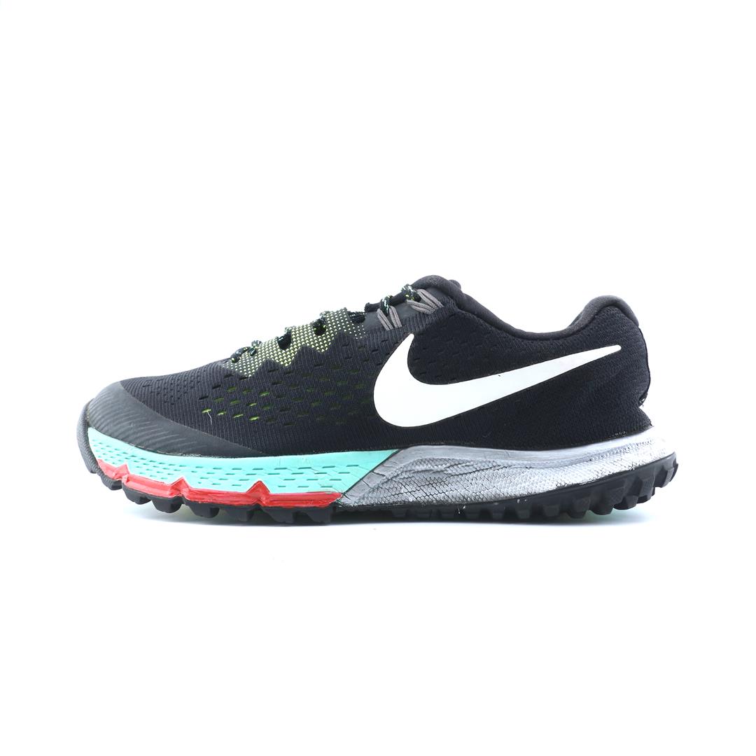 NIKE TERRA KIGER 4