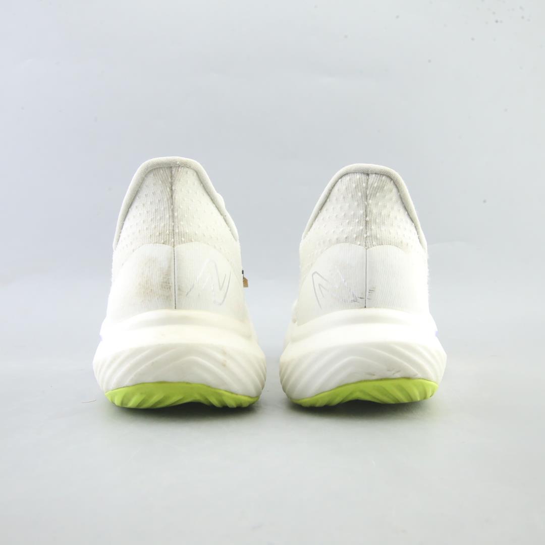 NEW BALANCE FUELCELL REBEL V3