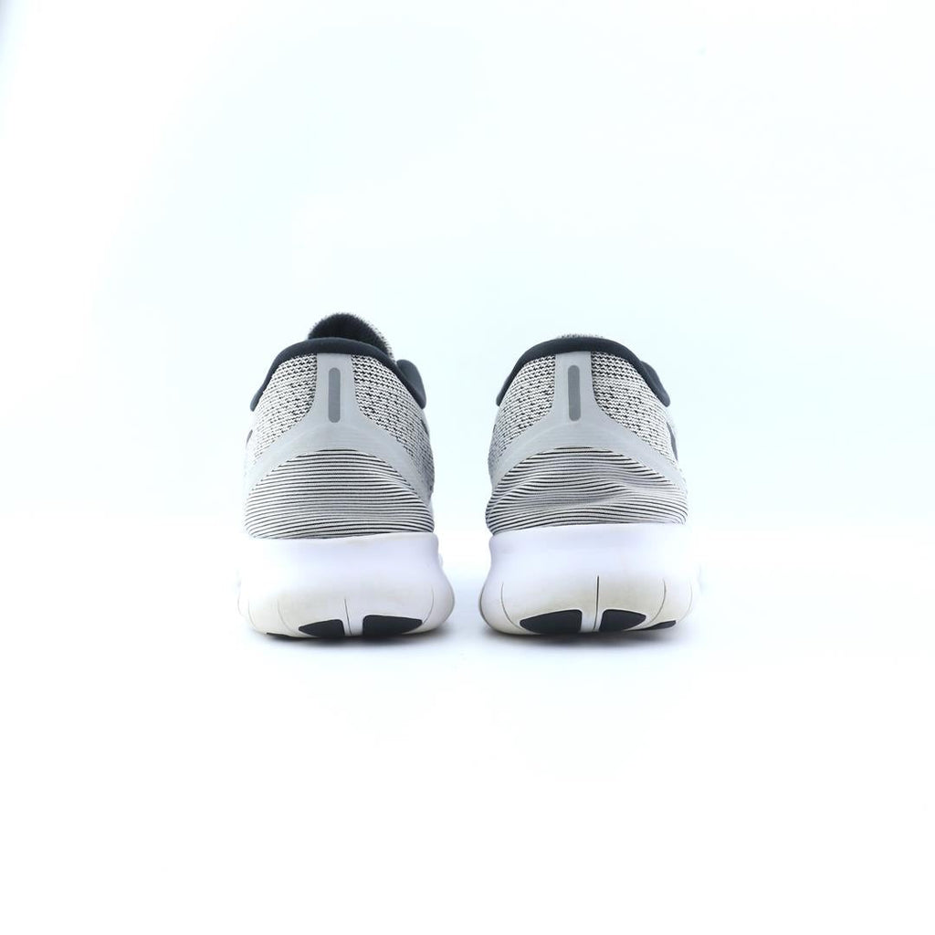 NIKE FREE RN