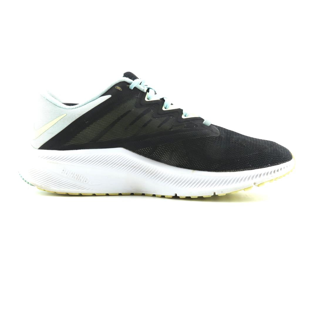 NIKE QUEST 3