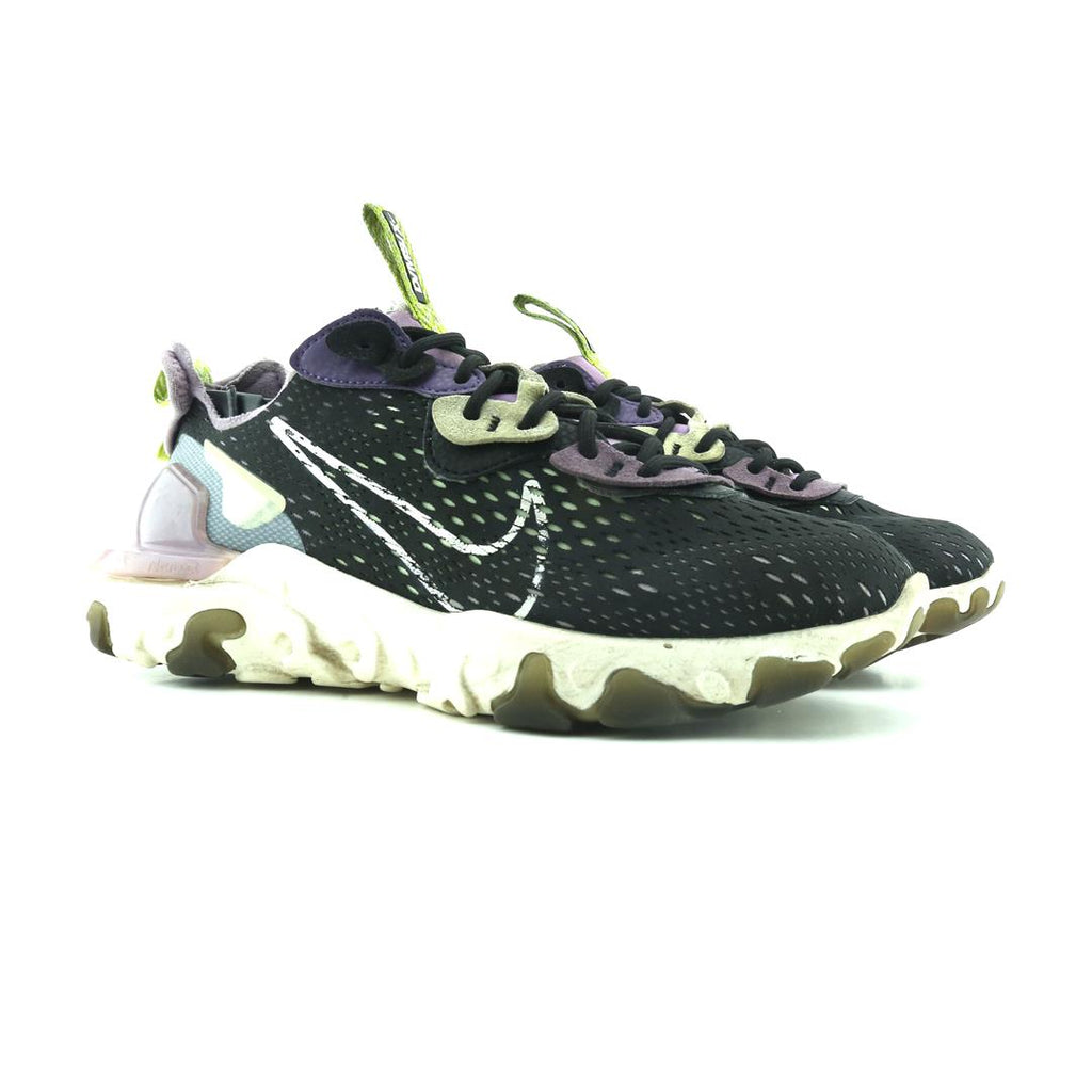 NIKE REACT VISION