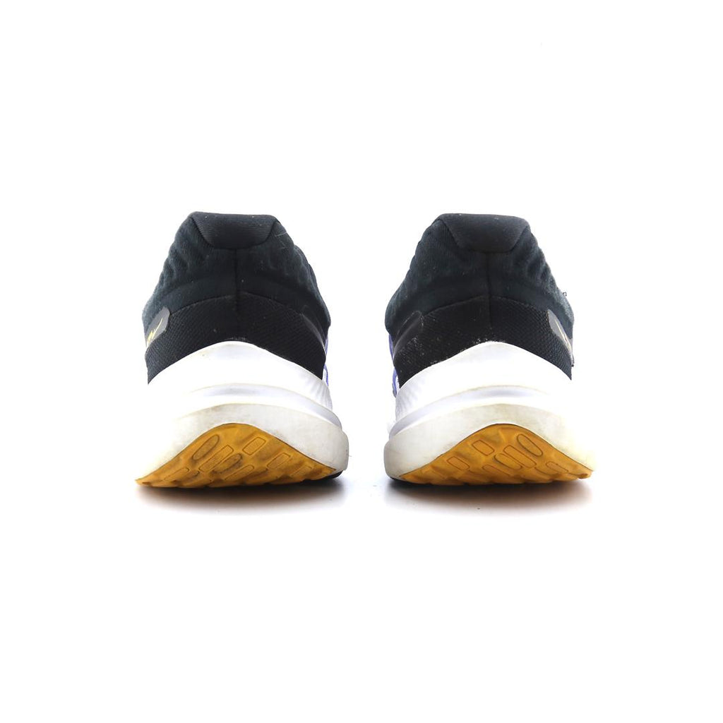 NIKE QUEST 5