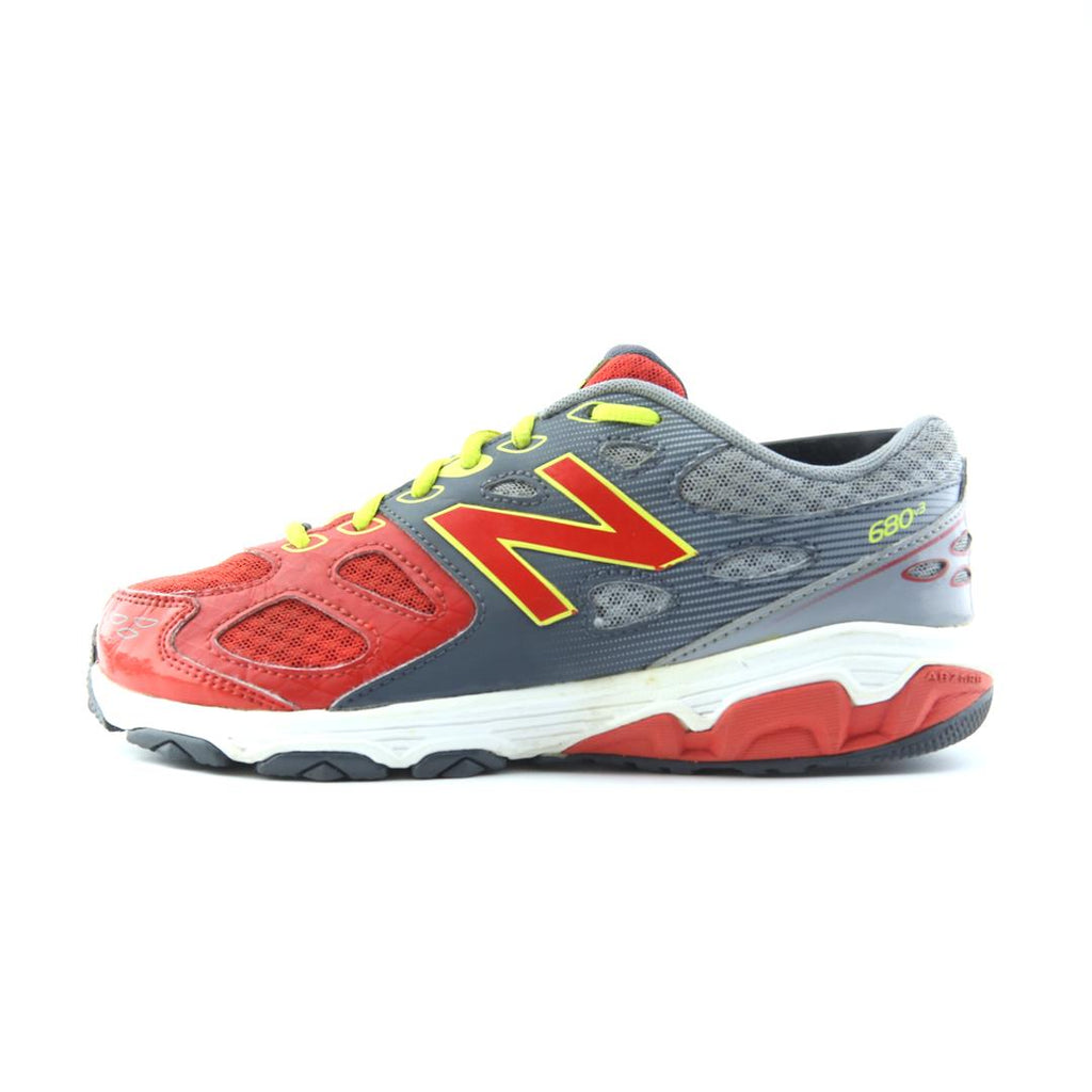 NEW BALANCE 680 V3