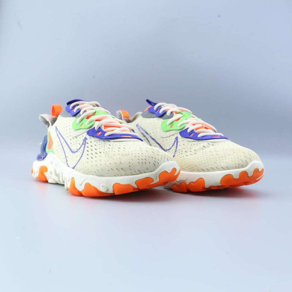 NIKE REACT VISION