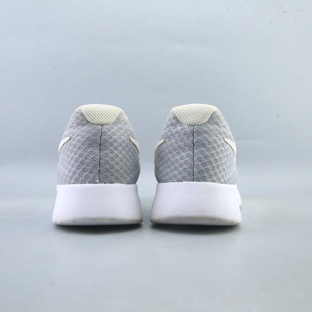 NIKE TANJUN