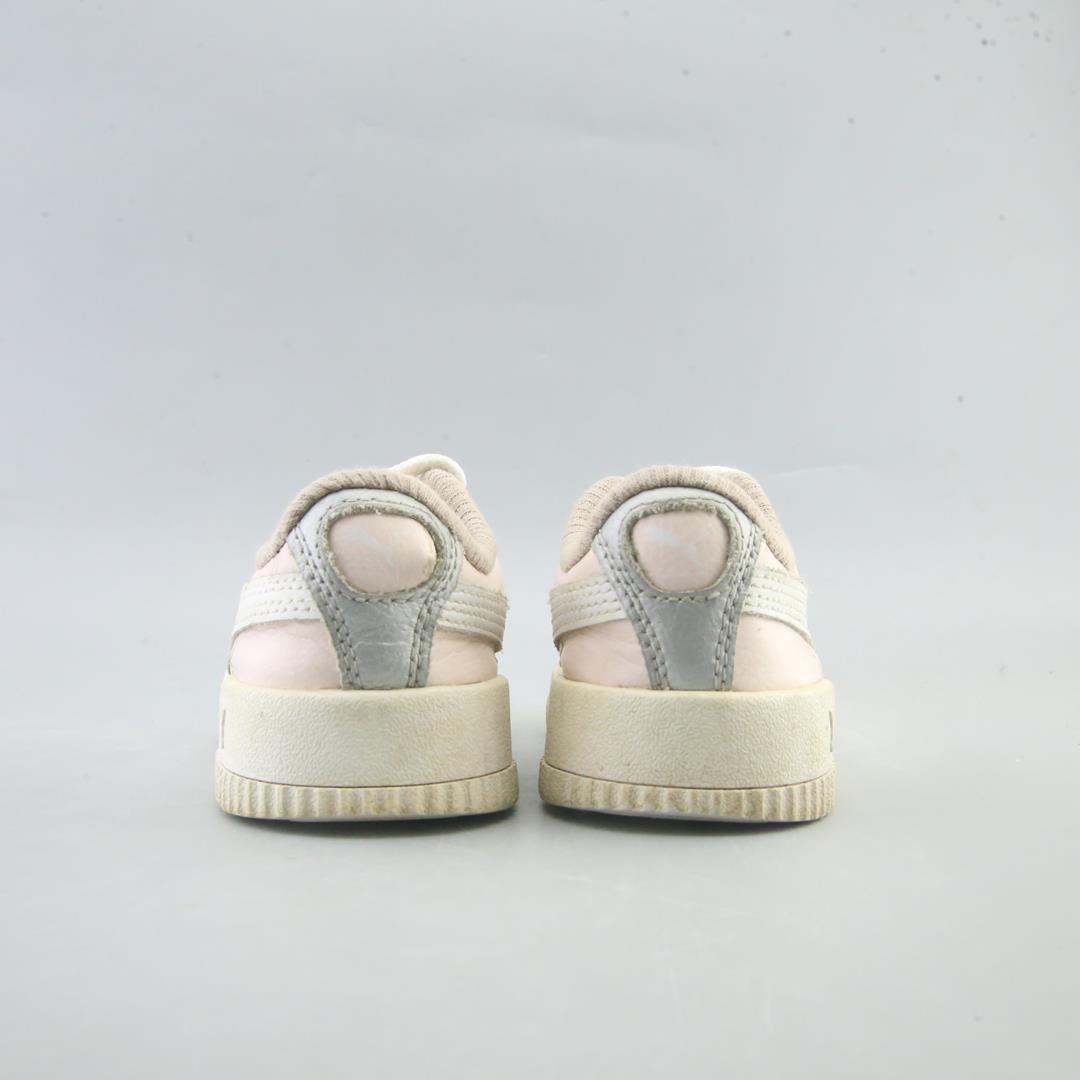 PUMA  CARINA L