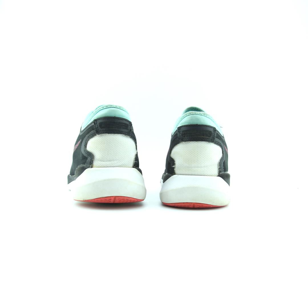 NIKE FLEX SUPREME TR 4