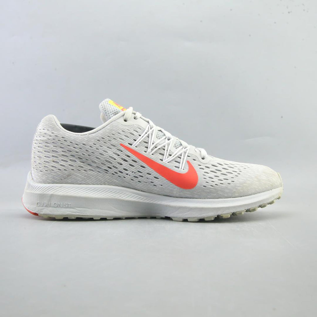 NIKE AIR ZOOM WINFLO 5