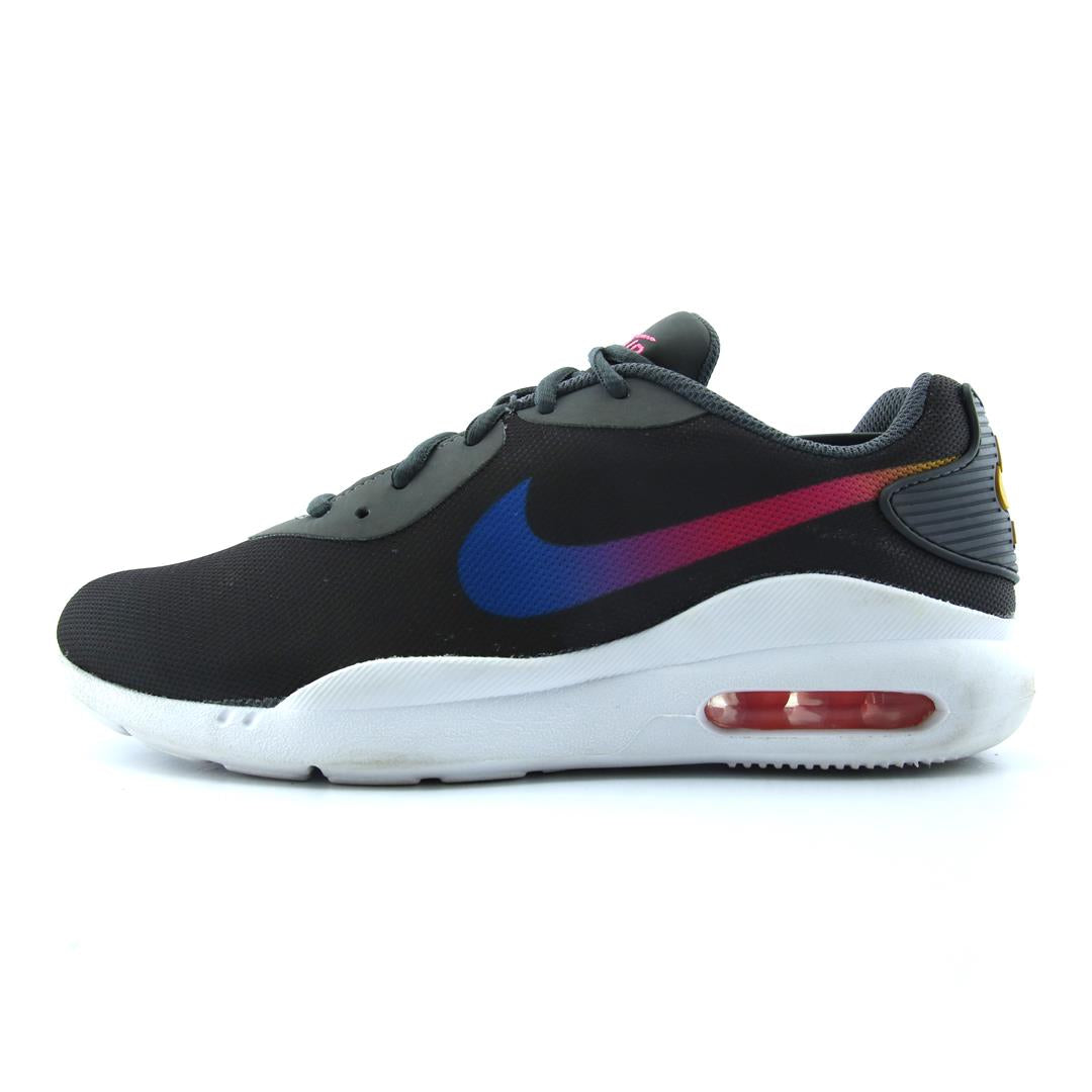 NIKE AIR MAX OKETO