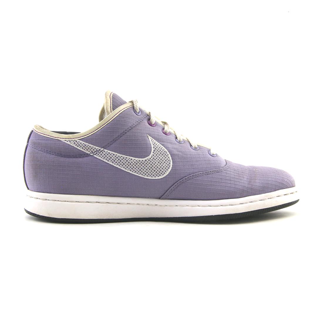 NIKE  AIR