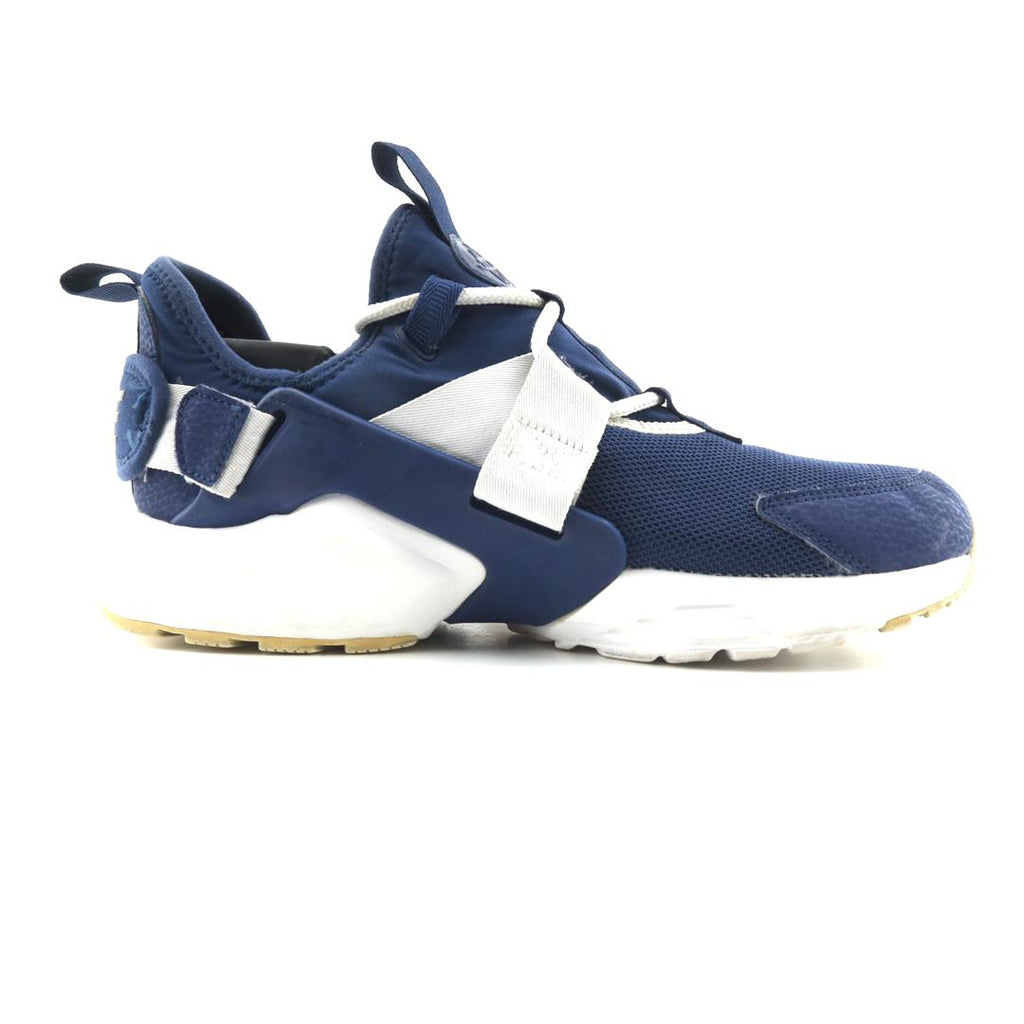 NIKE  AIR HUARACHE CITY LOW