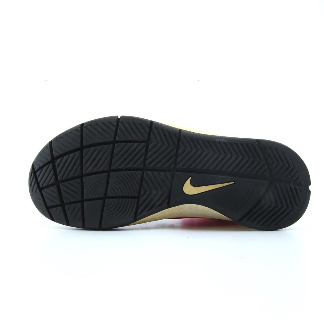 NIKE TEAM HUSTLE D 7