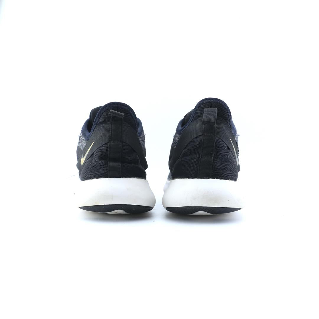 NIKE  FLEX TR9
