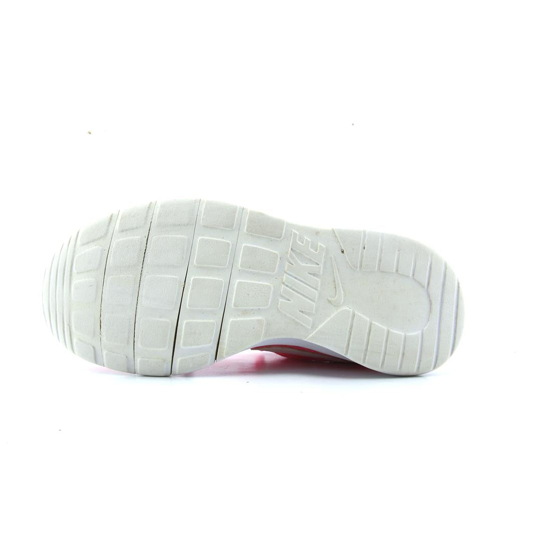 NIKE TANJUN