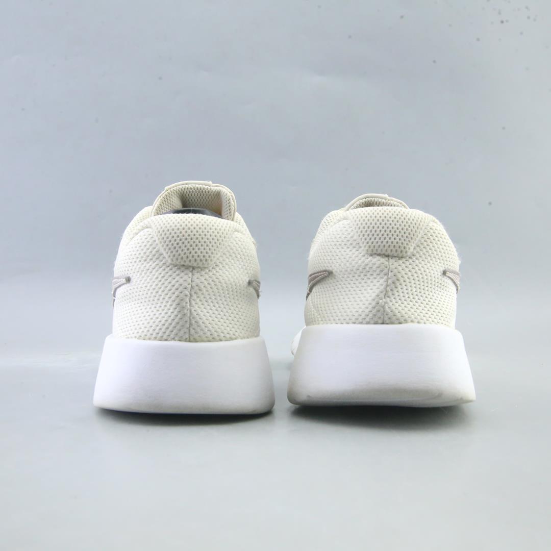 NIKE TANJUN